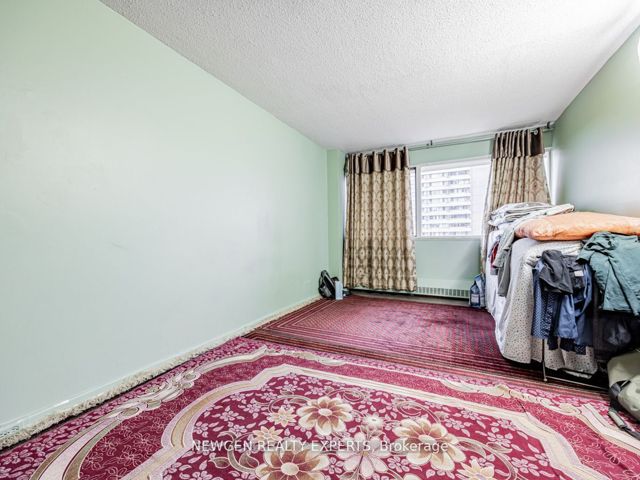 802 - 715 Don Mills Rd