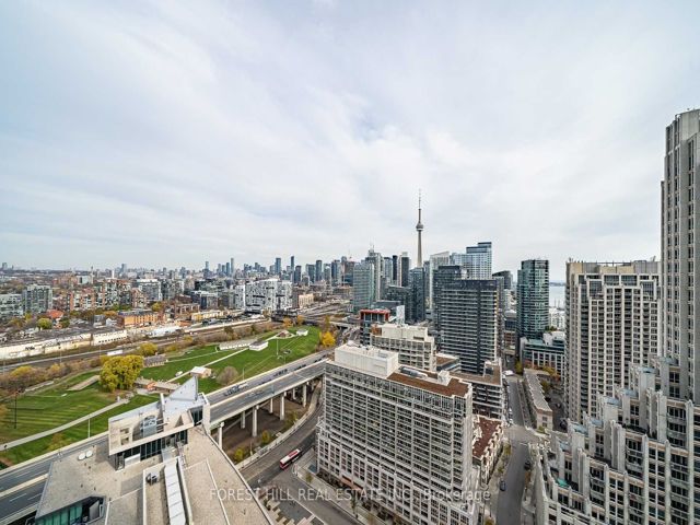 2910 - 215 Fort York Blvd