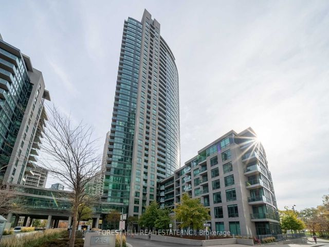 2910 - 215 Fort York Blvd