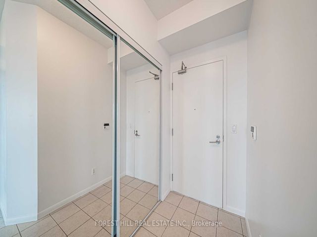 2910 - 215 Fort York Blvd