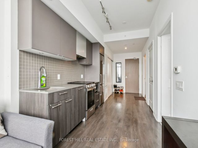 PH12 - 251 Jarvis St