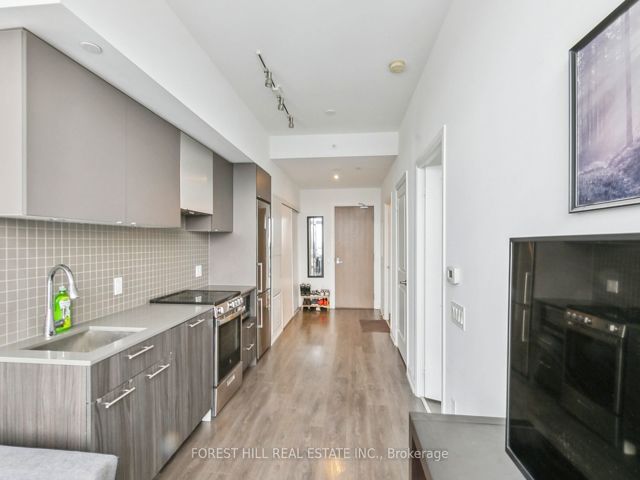 PH12 - 251 Jarvis St