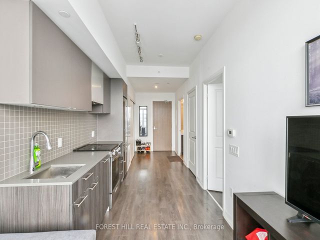 PH12 - 251 Jarvis St