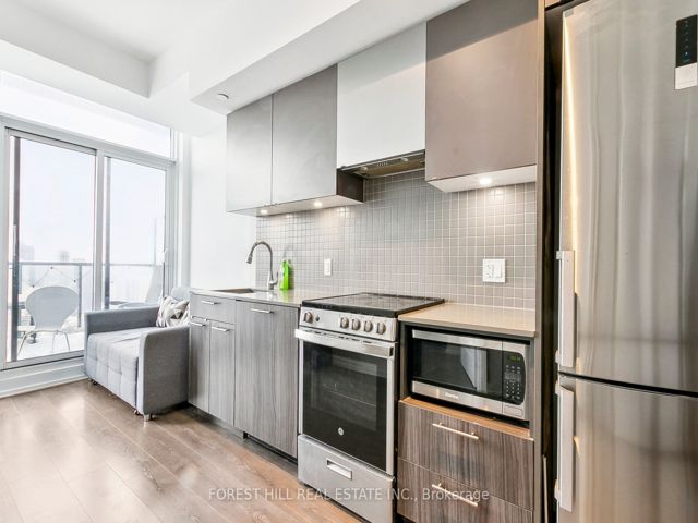 PH12 - 251 Jarvis St