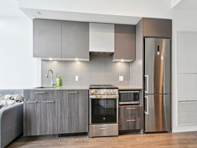 PH12 - 251 Jarvis St