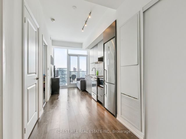PH12 - 251 Jarvis St