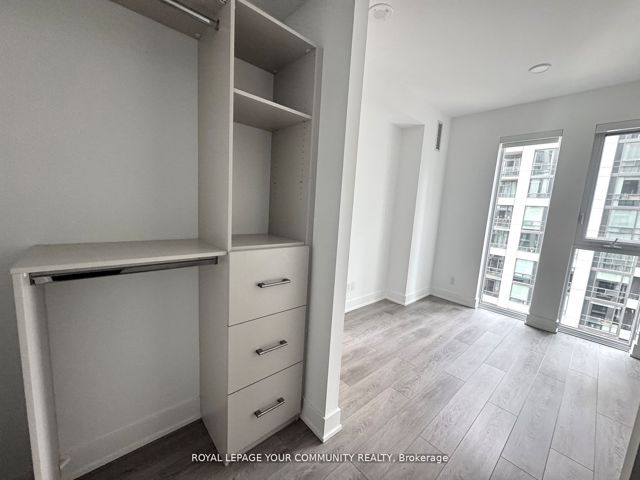 308 - 200 Redpath Ave