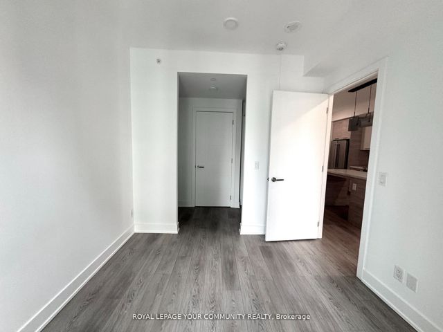 308 - 200 Redpath Ave