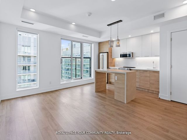 2809 - 200 Redpath Ave