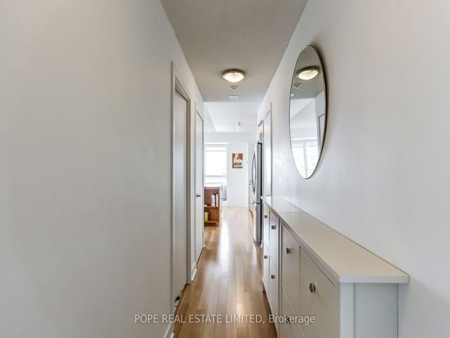 811 - 80 Western Battery Rd