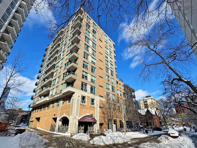 1004 - 70 Alexander St