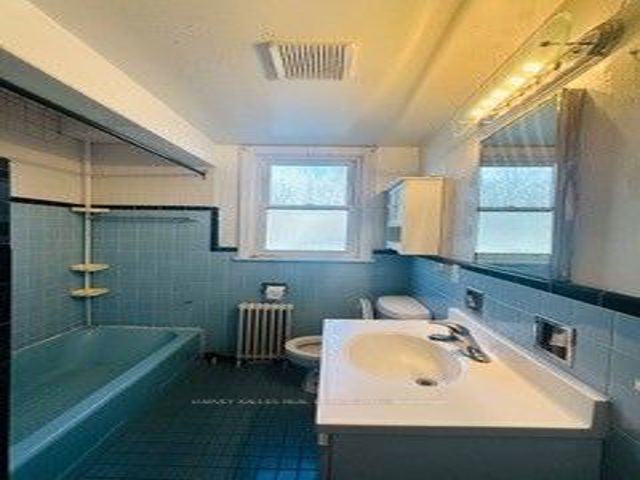 301 - 47 Ranleigh Ave