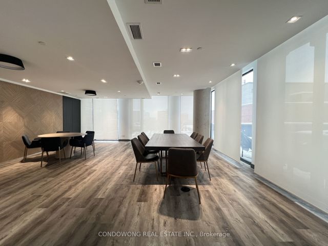 502 - 47 Mutual St
