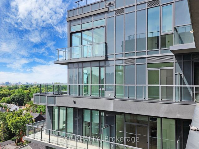 817 - 500 Dupont St