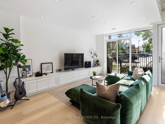 104 - 205 Manning Ave