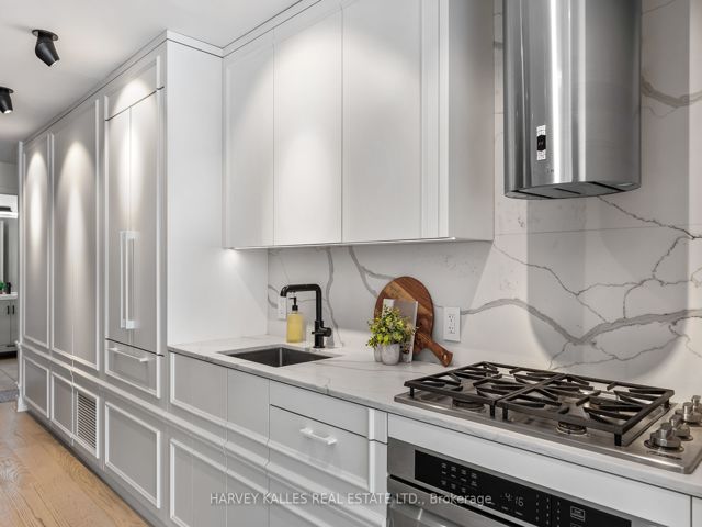 104 - 205 Manning Ave