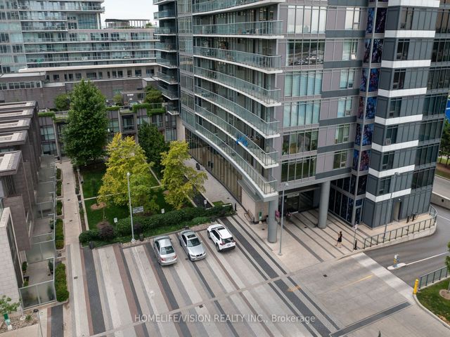2802 - 121 Mcmahon Dr