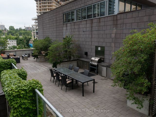 2802 - 121 Mcmahon Dr