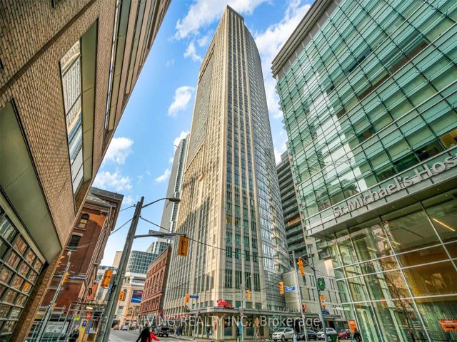 2508 - 210 Victoria St
