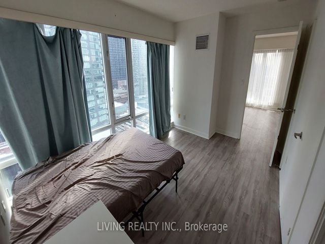 2508 - 210 Victoria St