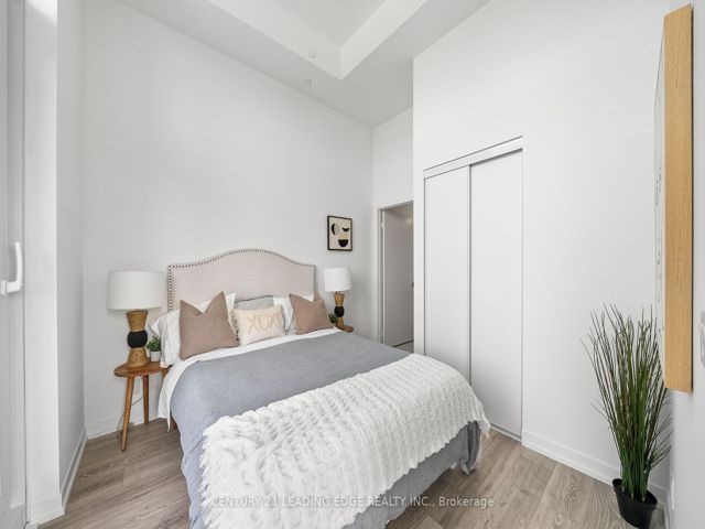 1001 - 2020 Bathurst St