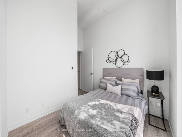 1001 - 2020 Bathurst St