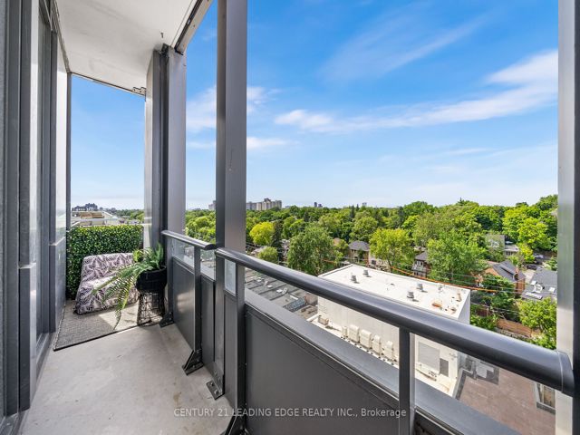 1001 - 2020 Bathurst St