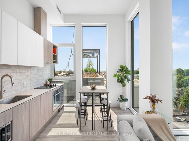 1001 - 2020 Bathurst St