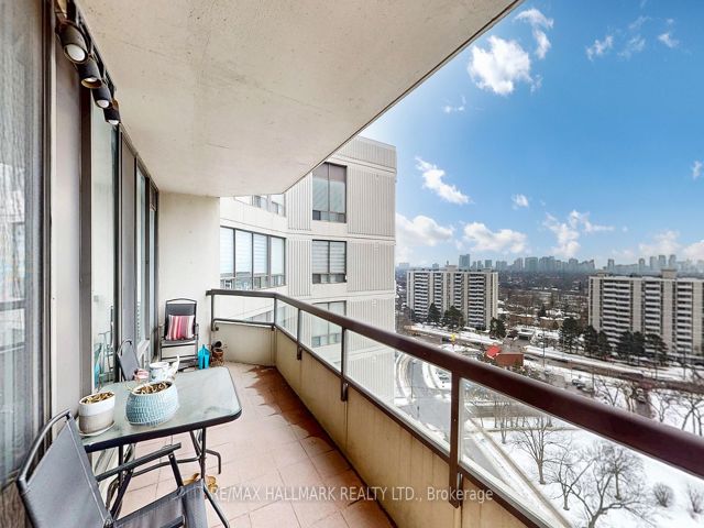 Ph210 - 1101 Steeles Ave W