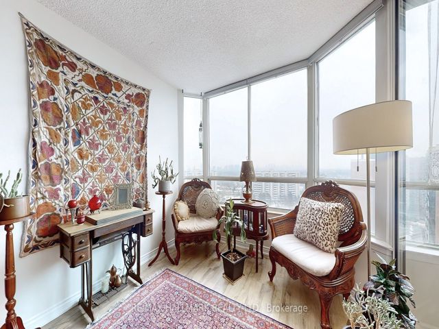Ph210 - 1101 Steeles Ave W
