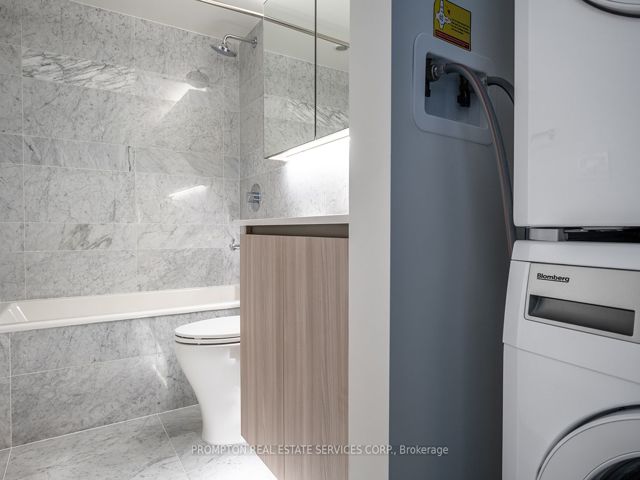 616 - 17 Bathurst St