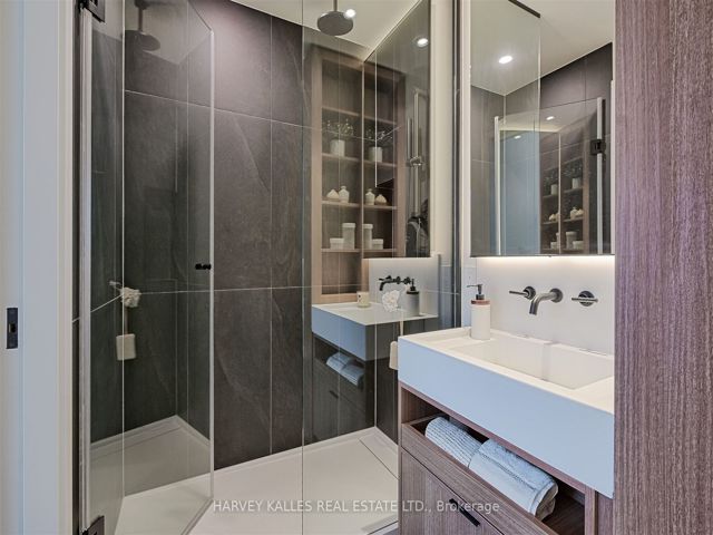 4304 - 55 Charles St E