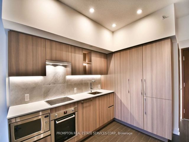 3807 - 19 Bathurst St