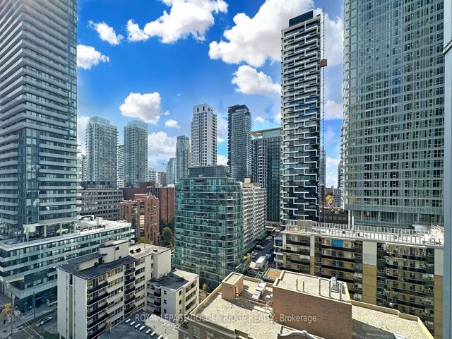 1510 - 195 Redpath Ave