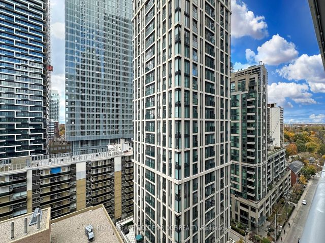 1510 - 195 Redpath Ave