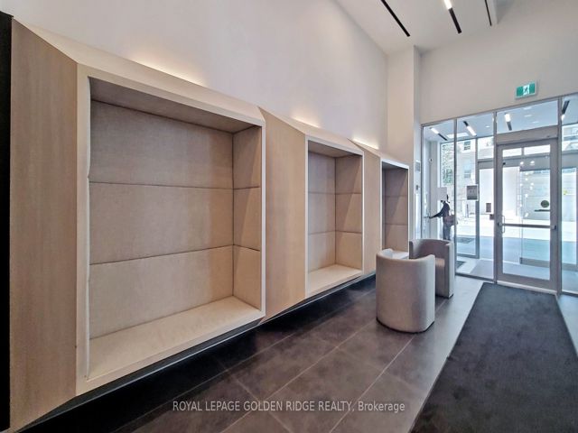 1510 - 195 Redpath Ave
