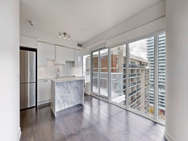 1510 - 195 Redpath Ave