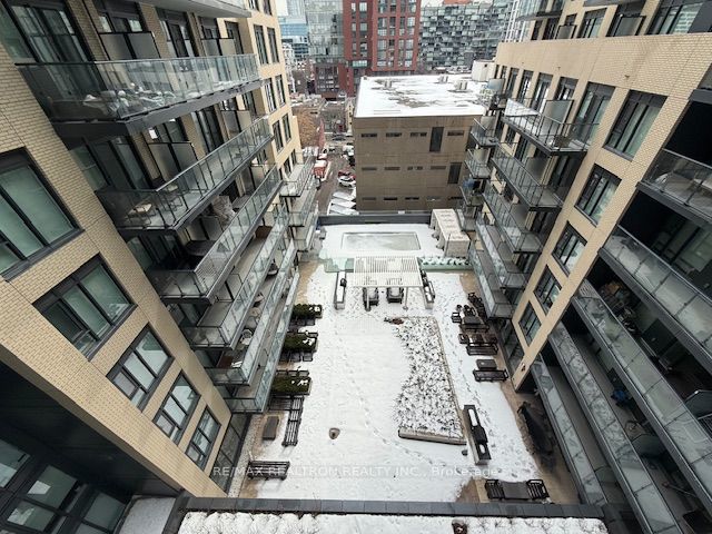 817 - 543 Richmond St W