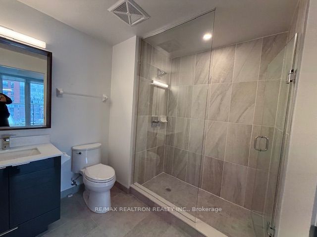 817 - 543 Richmond St W
