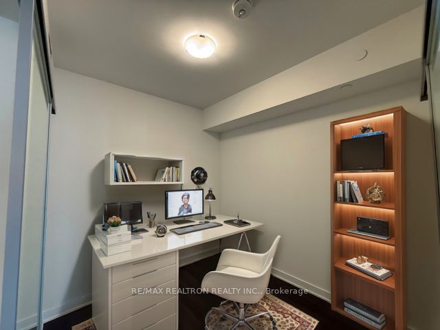 817 - 543 Richmond St W