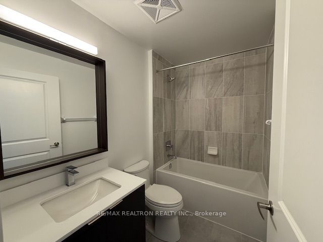 817 - 543 Richmond St W