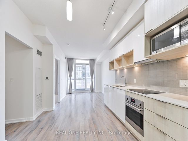 307 - 52 Forest Manor Rd