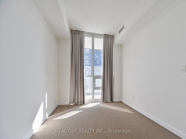 307 - 52 Forest Manor Rd