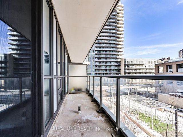 307 - 52 Forest Manor Rd