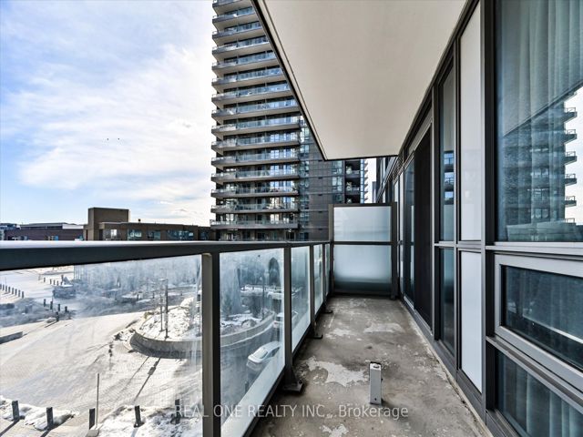 307 - 52 Forest Manor Rd
