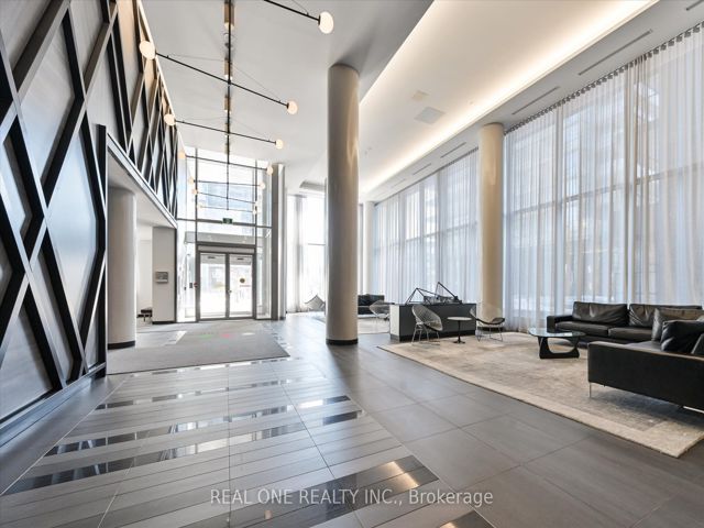 307 - 52 Forest Manor Rd