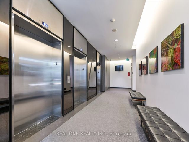 307 - 52 Forest Manor Rd