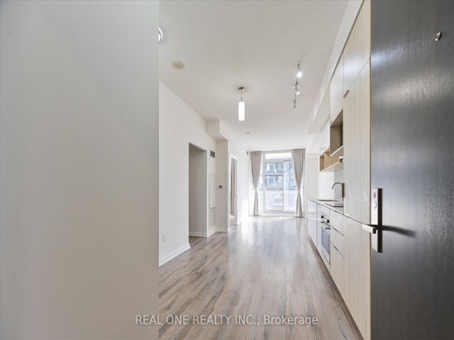 307 - 52 Forest Manor Rd