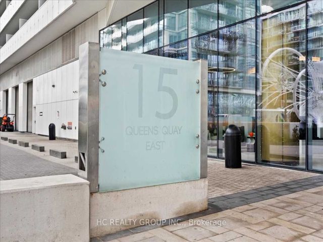 3302 - 15 Queens Quay E