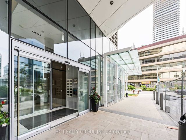 3302 - 15 Queens Quay E